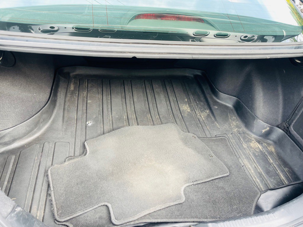 2004 Honda Accord Image 18