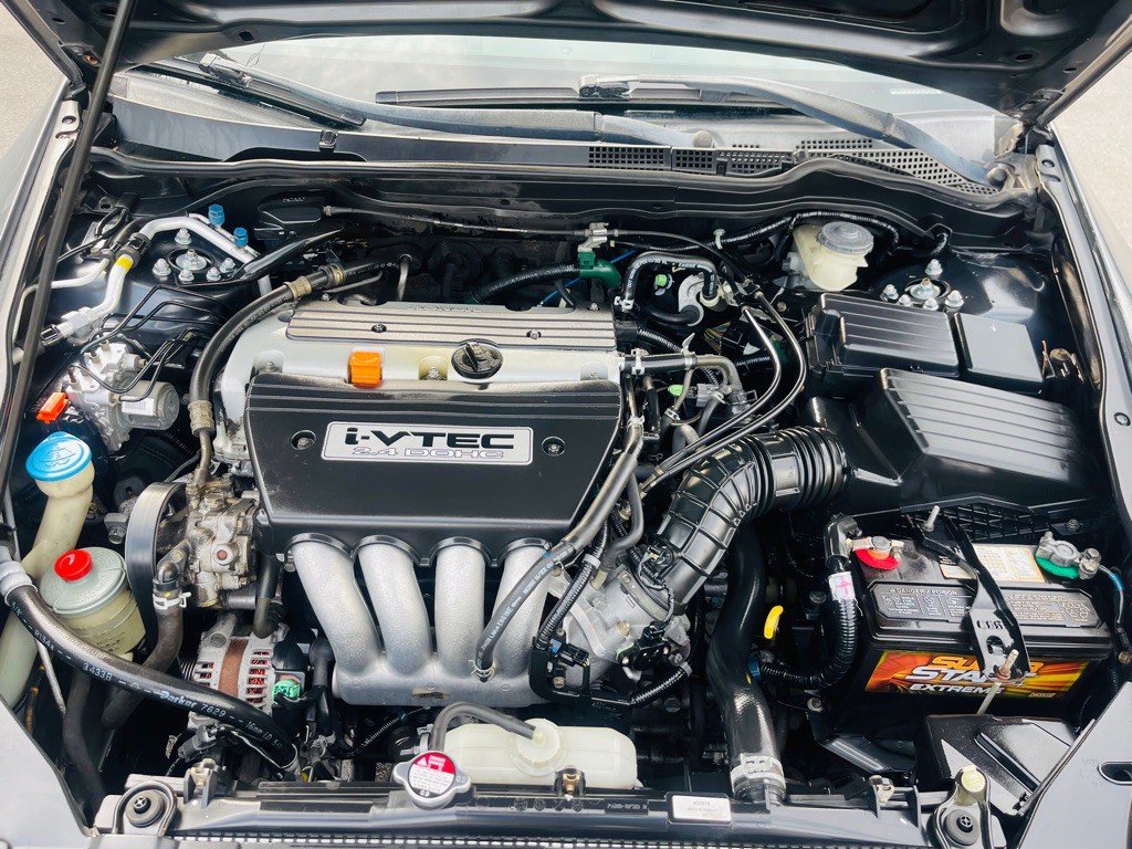 2004 Honda Accord Image 24