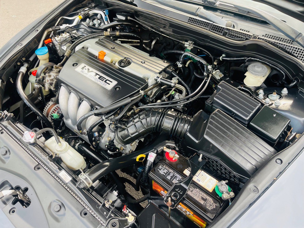 2004 Honda Accord Image 25