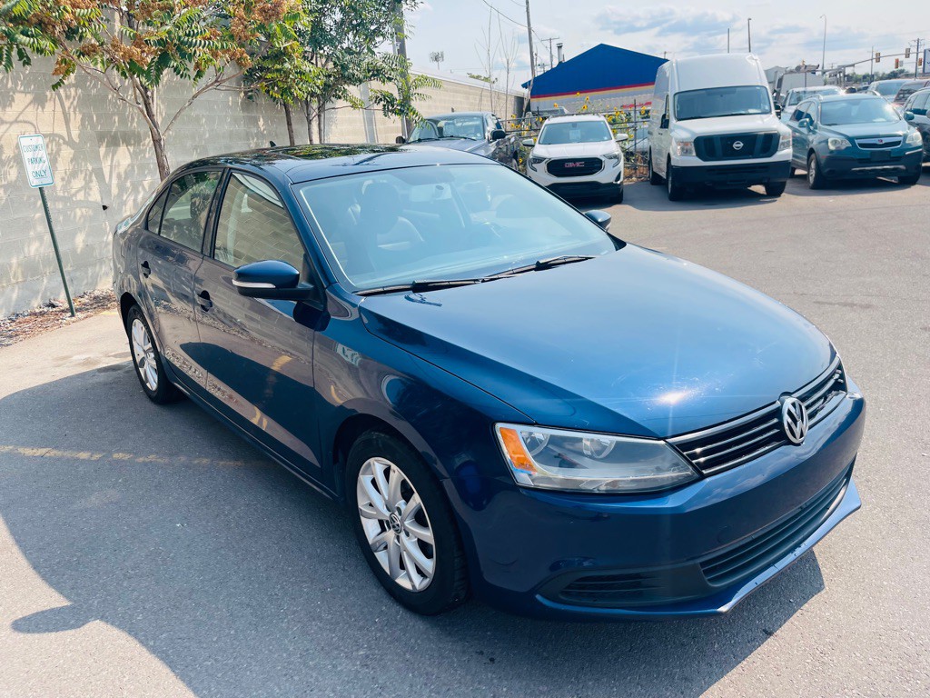2011 Volkswagen Jetta Image 3