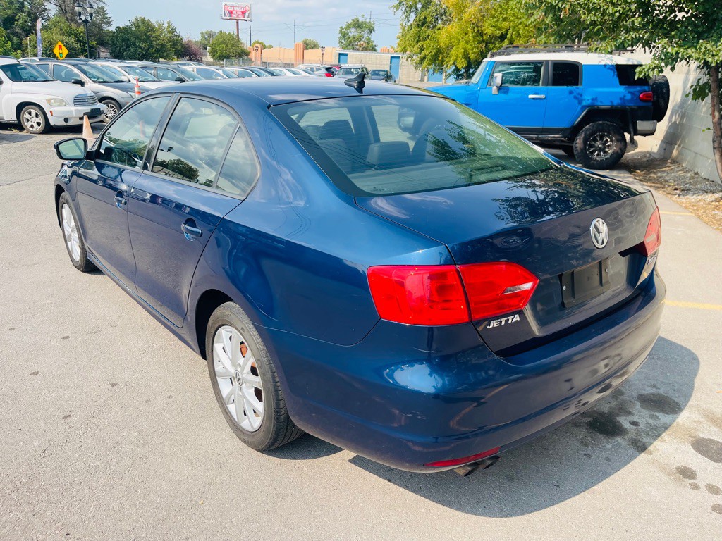 2011 Volkswagen Jetta Image 7