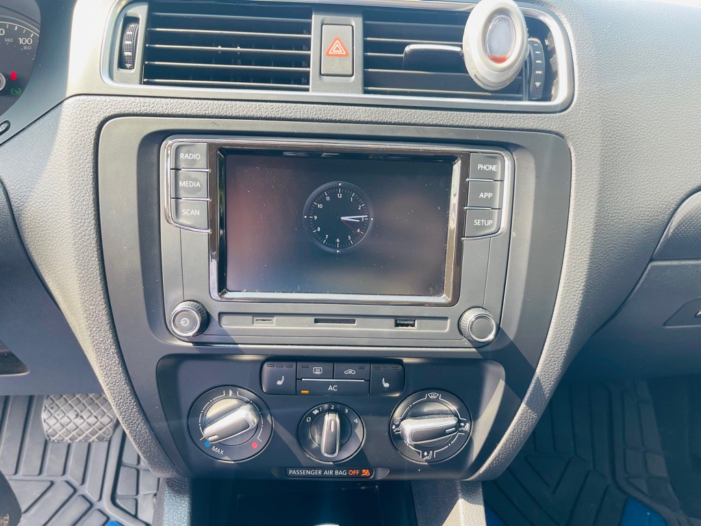 2011 Volkswagen Jetta Image 14