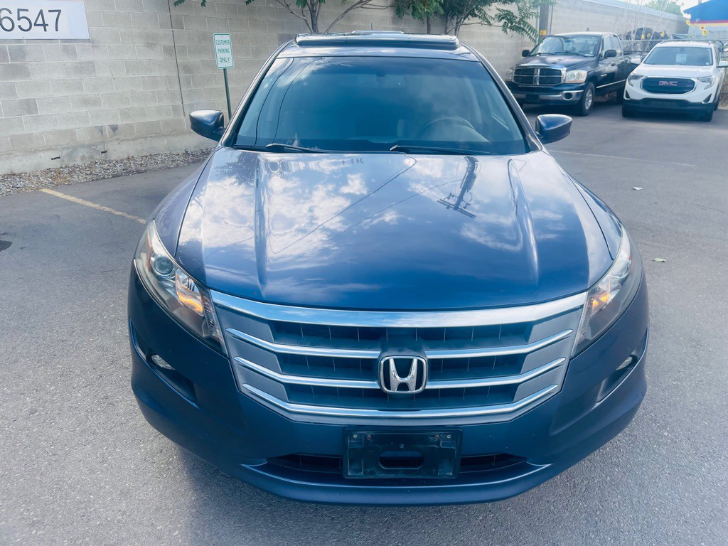 2012 Honda Crosstour Image 2