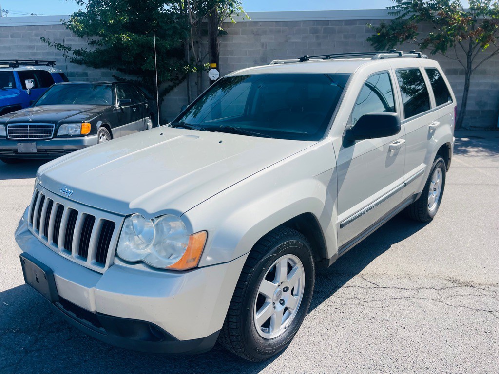 2009 Jeep Grand Cherokee Image 1