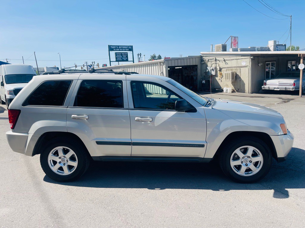 2009 Jeep Grand Cherokee Image 4