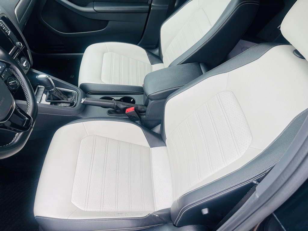 2016 Volkswagen Jetta Image 10