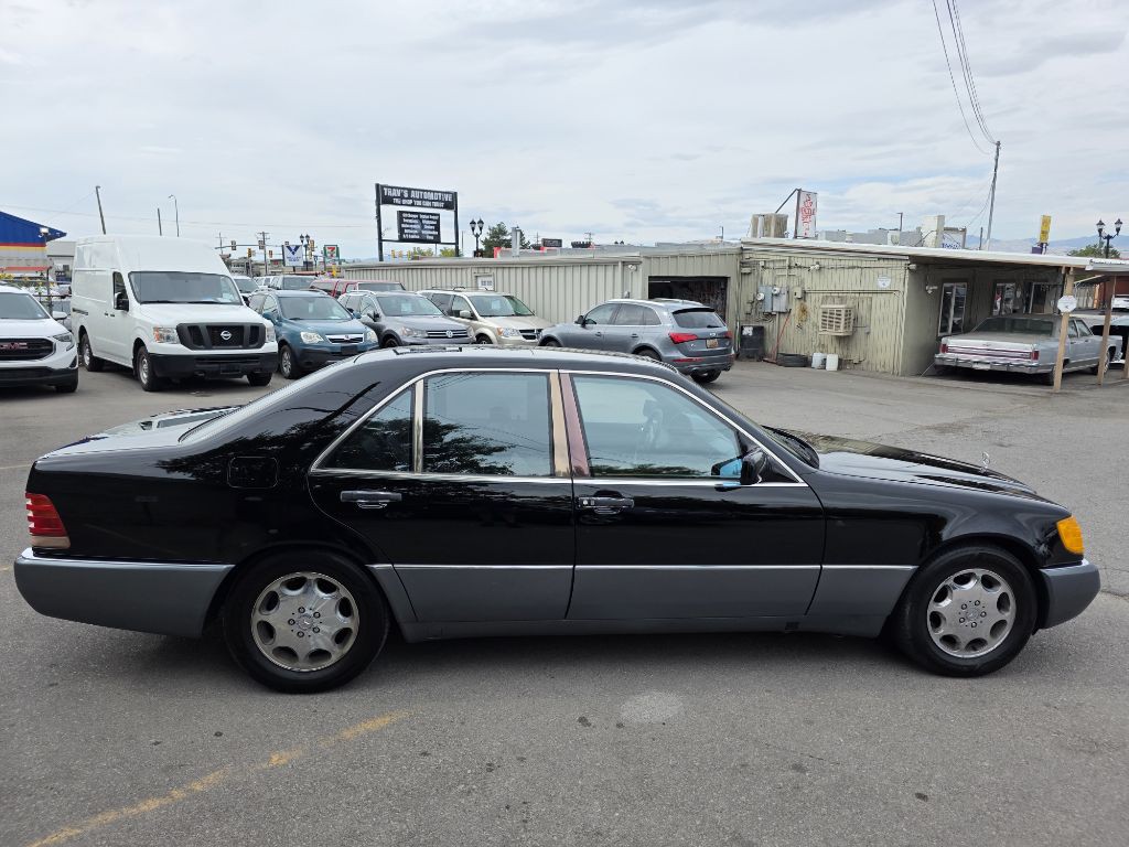 1992 Mercedes-Benz 400 Image 4