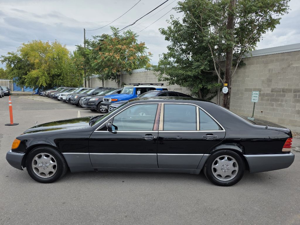 1992 Mercedes-Benz 400 Image 8