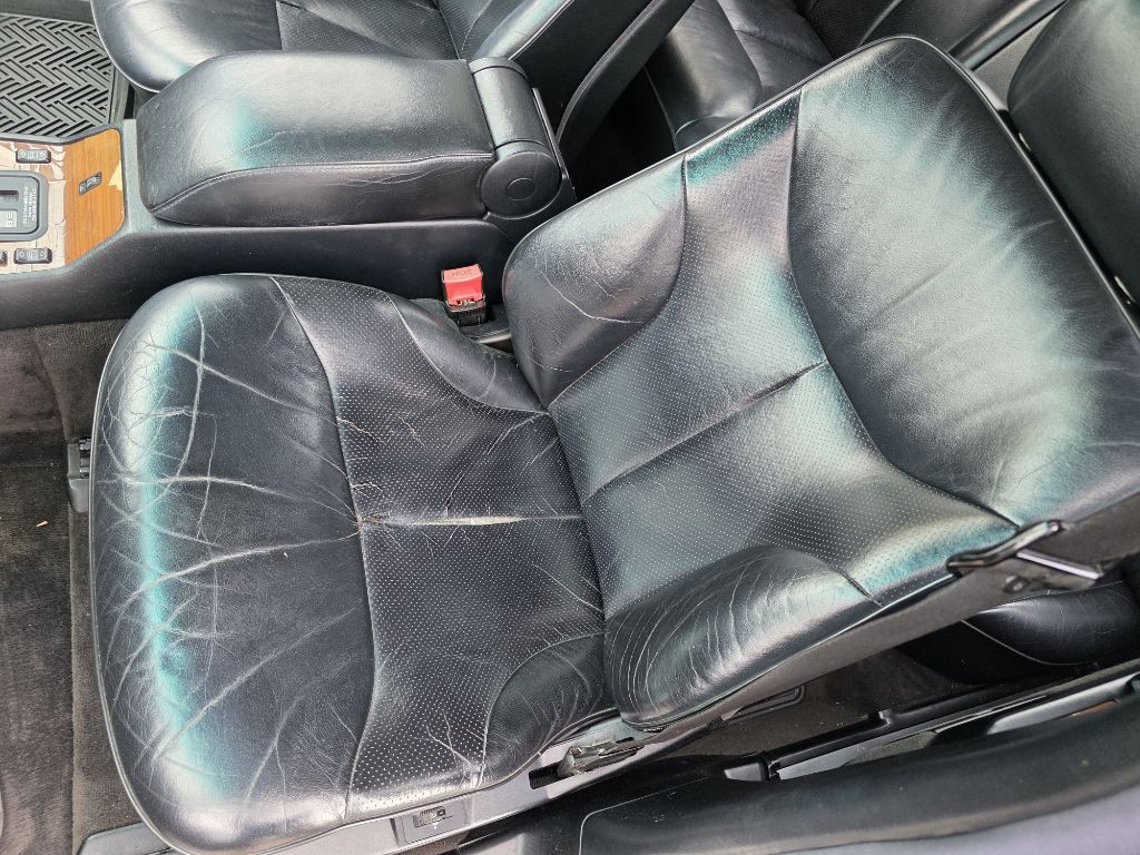1992 Mercedes-Benz 400 Image 11