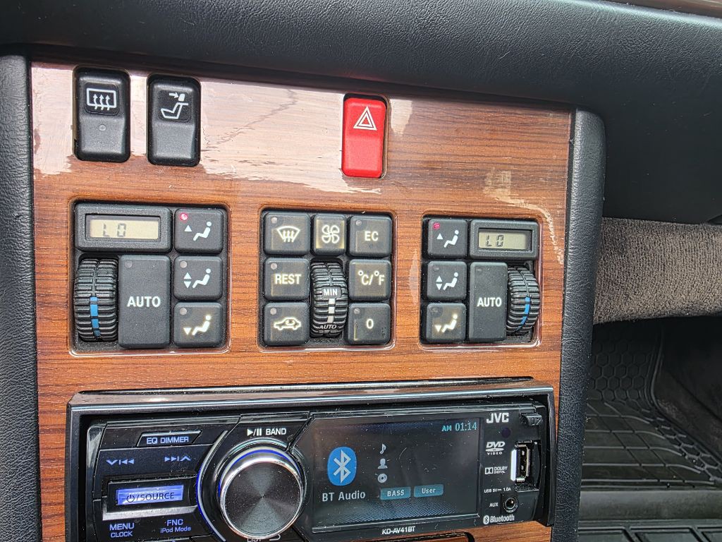 1992 Mercedes-Benz 400 Image 12