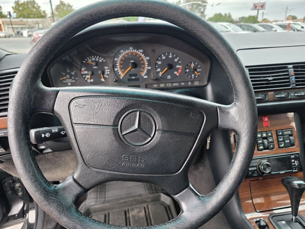 1992 Mercedes-Benz 400 Image 15