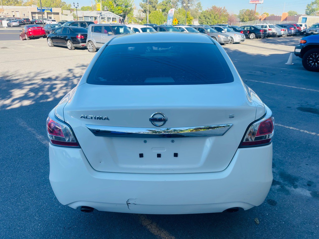 2015 Nissan Altima Image 6