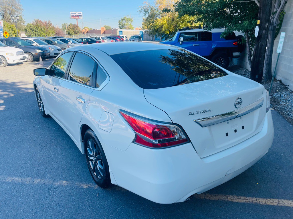 2015 Nissan Altima Image 7