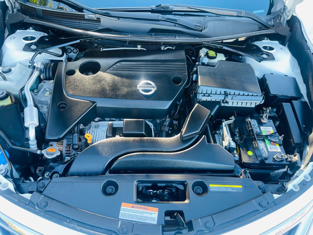 2015 Nissan Altima Image 23