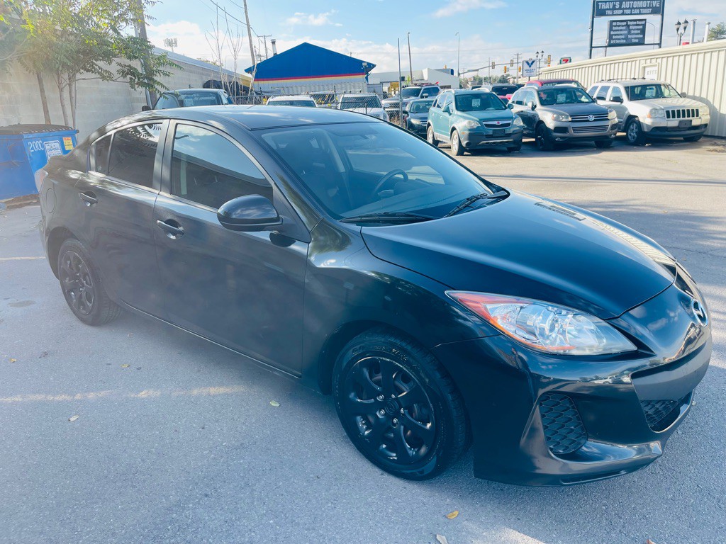 2013 Mazda Mazda3 Image 3