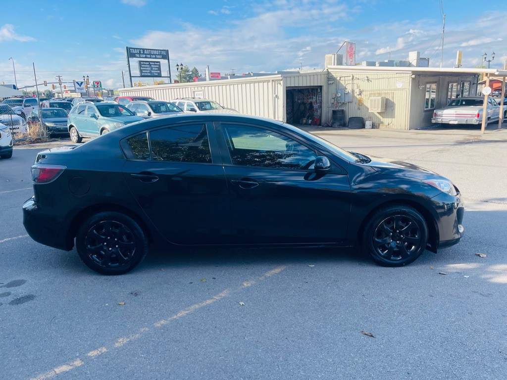 2013 Mazda Mazda3 Image 4
