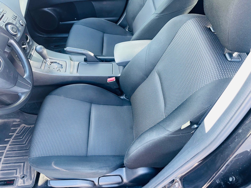 2013 Mazda Mazda3 Image 10