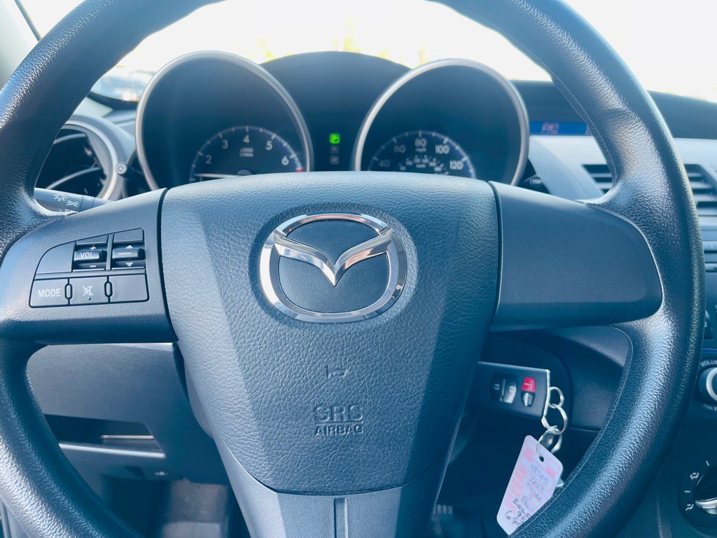2013 Mazda Mazda3 Image 12