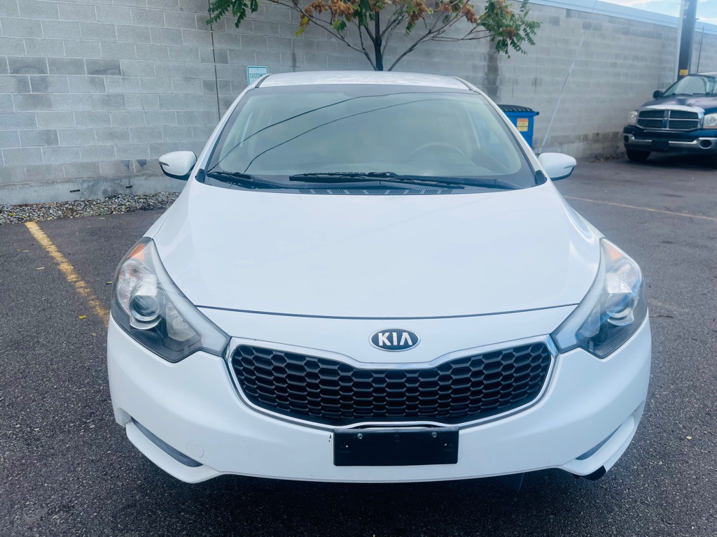 2016 Kia Forte Image 2