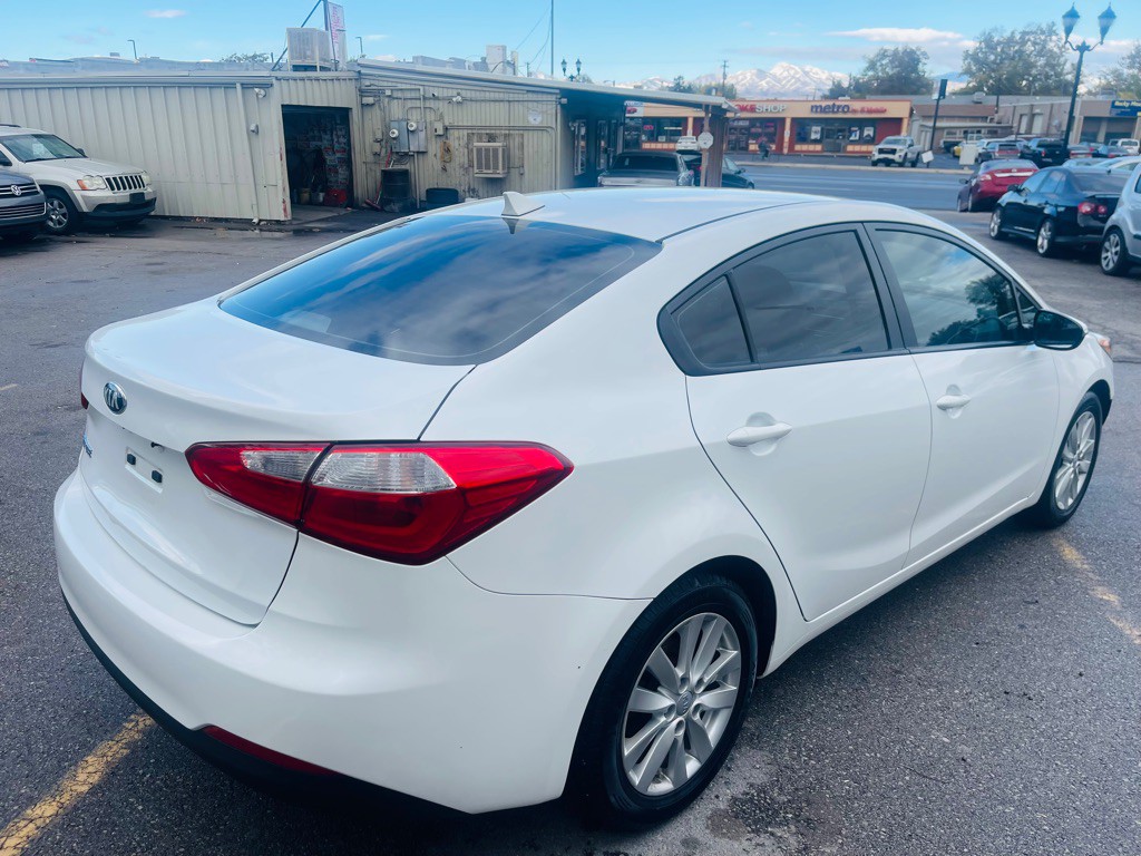 2016 Kia Forte Image 5