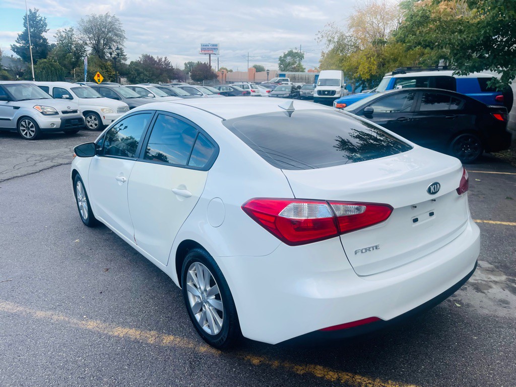 2016 Kia Forte Image 7