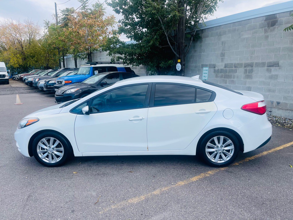 2016 Kia Forte Image 8