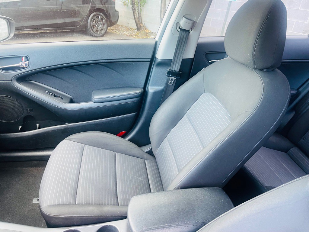 2016 Kia Forte Image 11