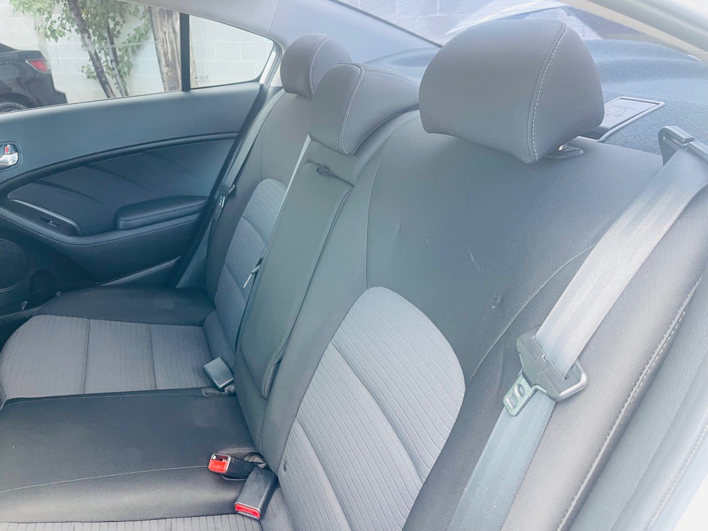 2016 Kia Forte Image 16
