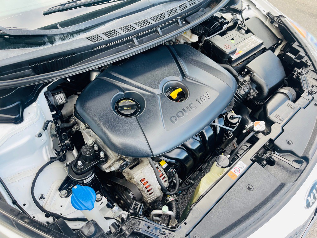 2016 Kia Forte Image 25