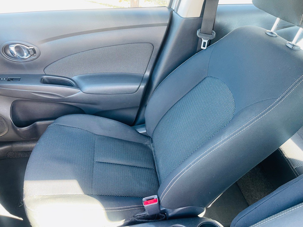 2016 Nissan Versa Image 11