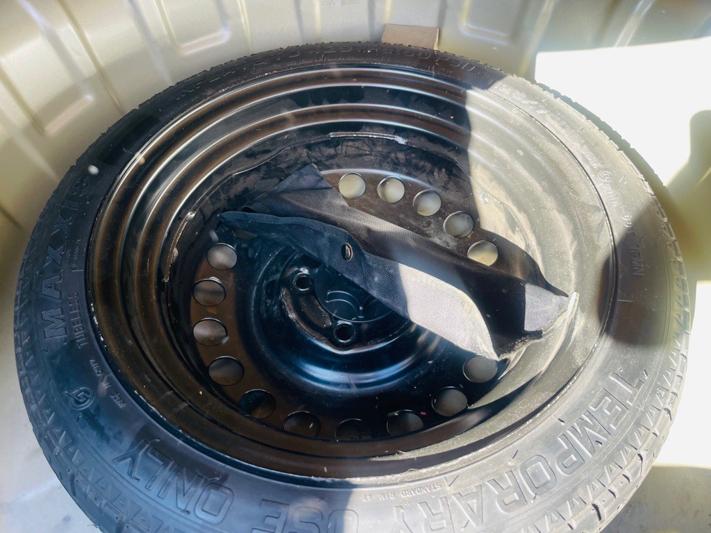 2016 Nissan Versa Image 19