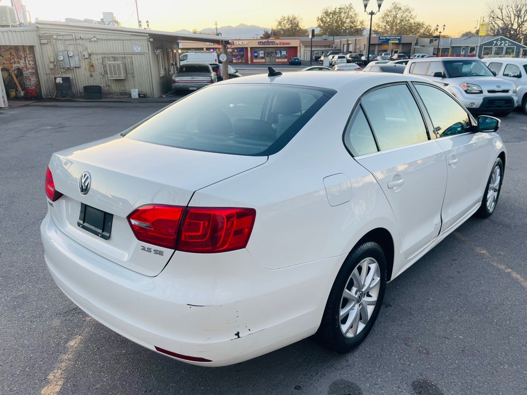 2013 Volkswagen Jetta Image 5