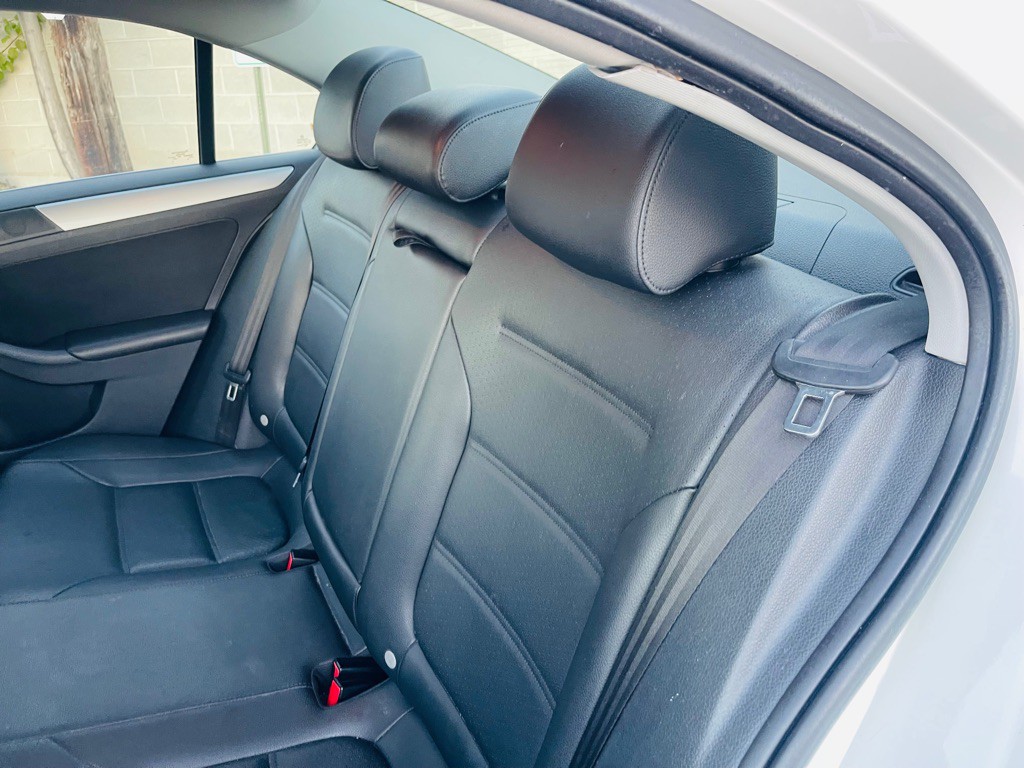 2013 Volkswagen Jetta Image 17