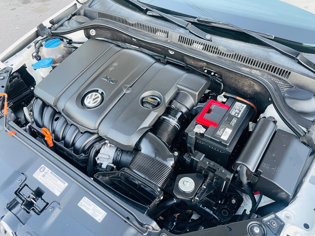 2013 Volkswagen Jetta Image 26