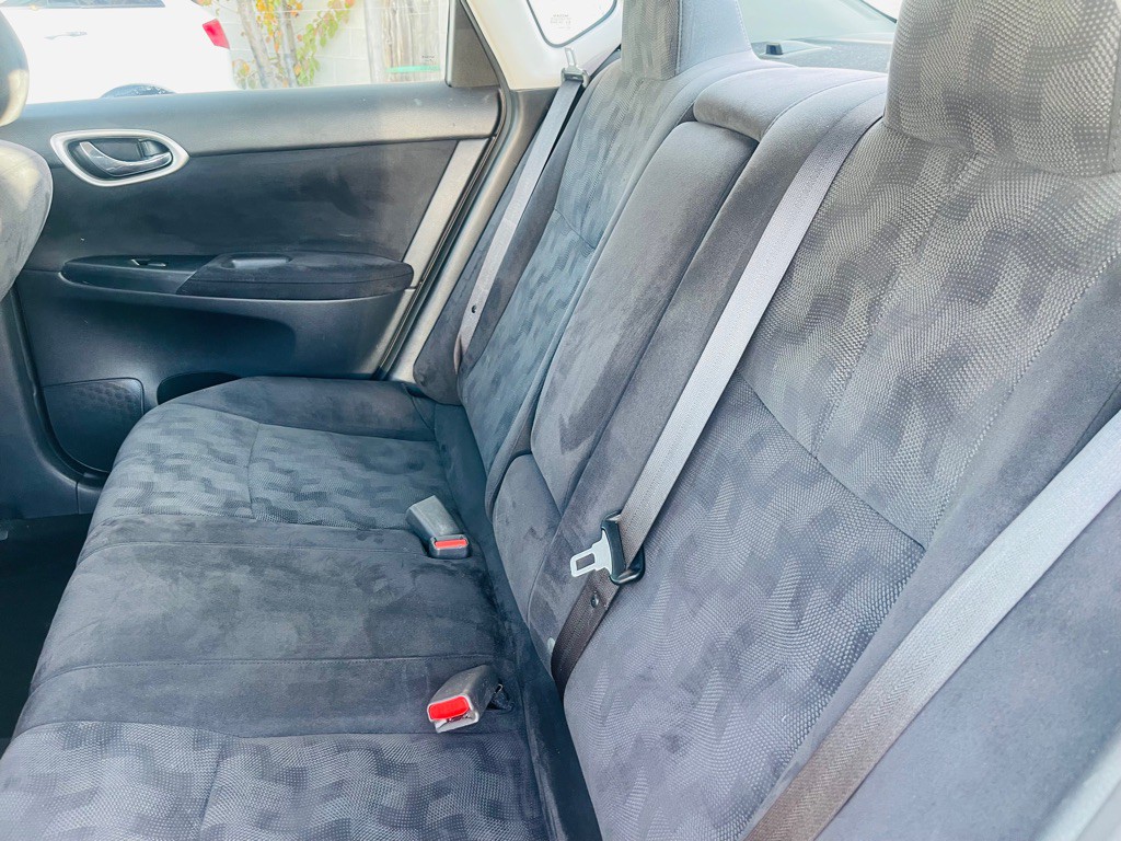 2013 Nissan Sentra Image 16