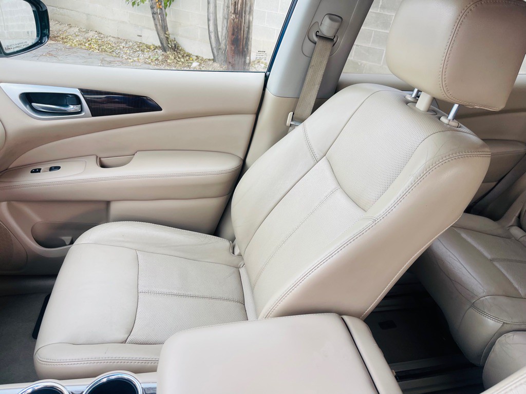 2014 Nissan Pathfinder Image 11