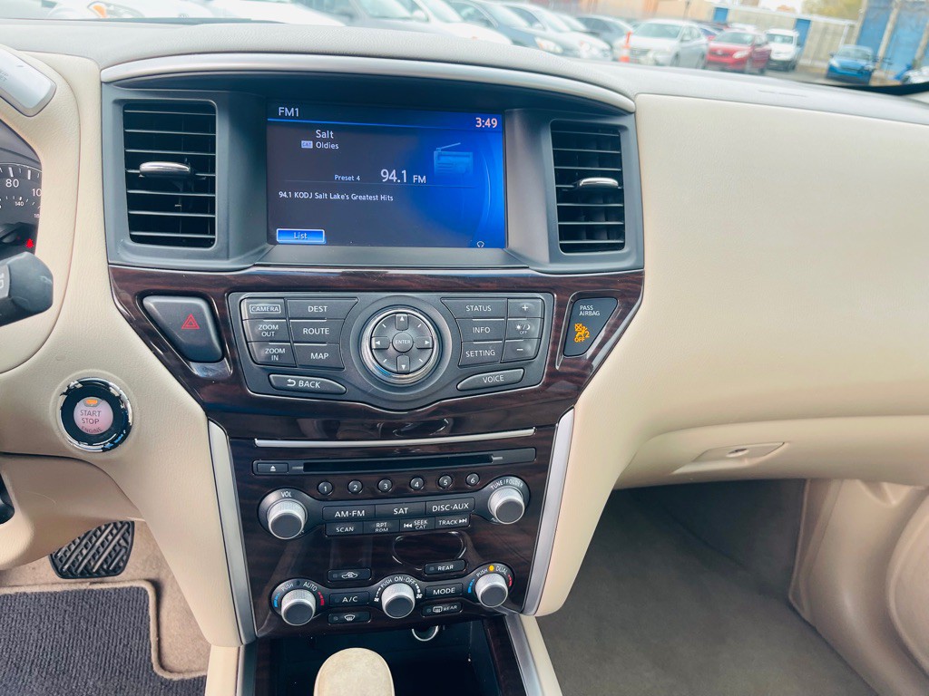 2014 Nissan Pathfinder Image 14