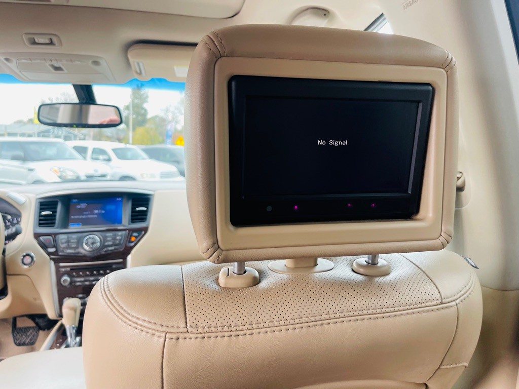 2014 Nissan Pathfinder Image 23