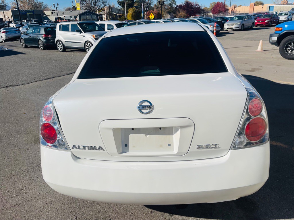2005 Nissan Altima Image 6