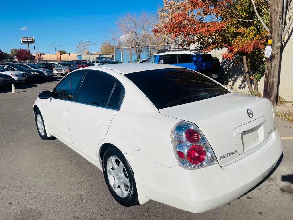 2005 Nissan Altima Image 7