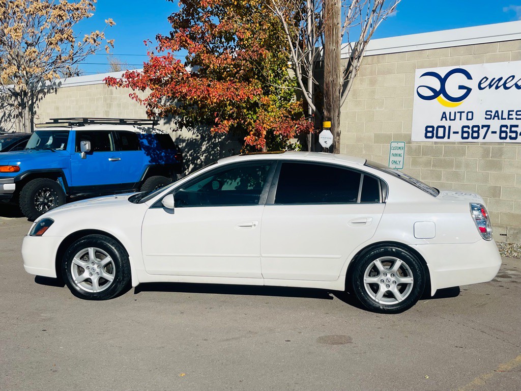 2005 Nissan Altima Image 8