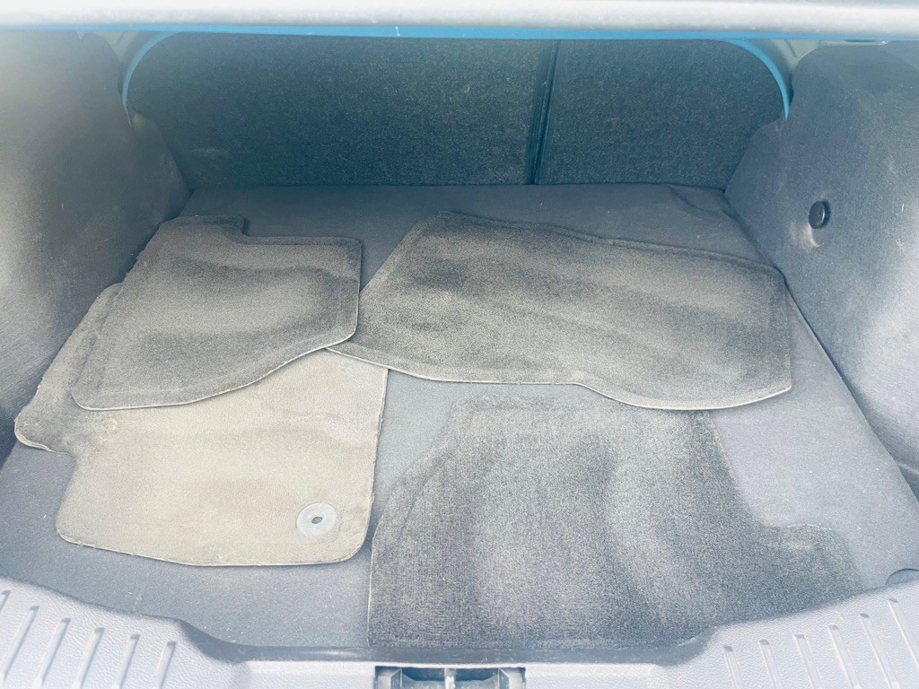 2016 Ford Focus Image 19