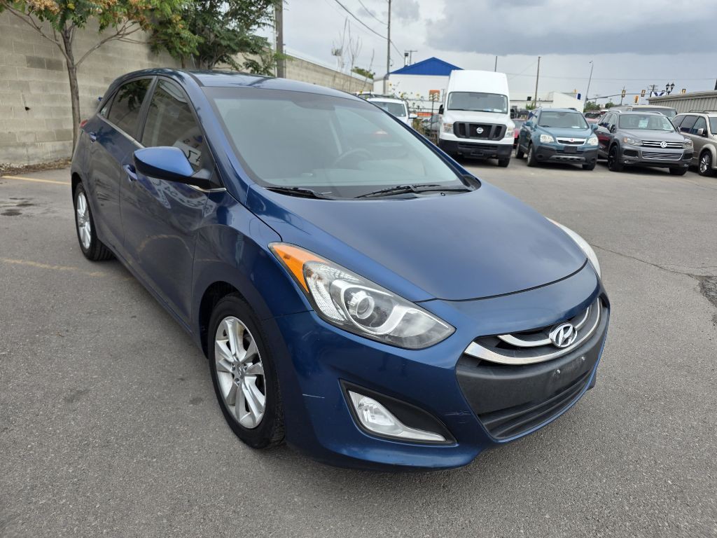 2015 Hyundai Elantra Image 3