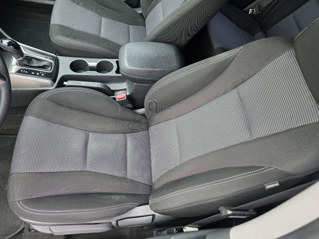 2015 Hyundai Elantra Image 10