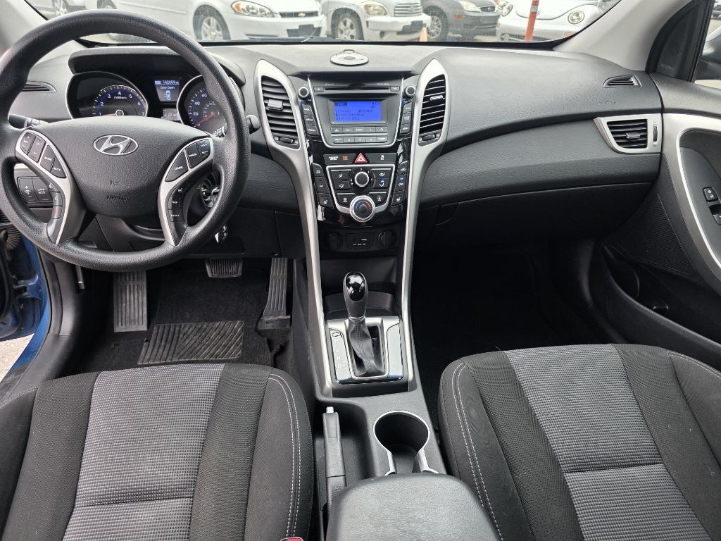 2015 Hyundai Elantra Image 13