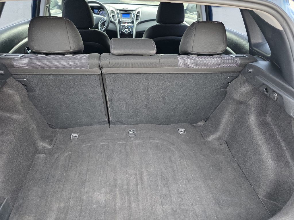 2015 Hyundai Elantra Image 18