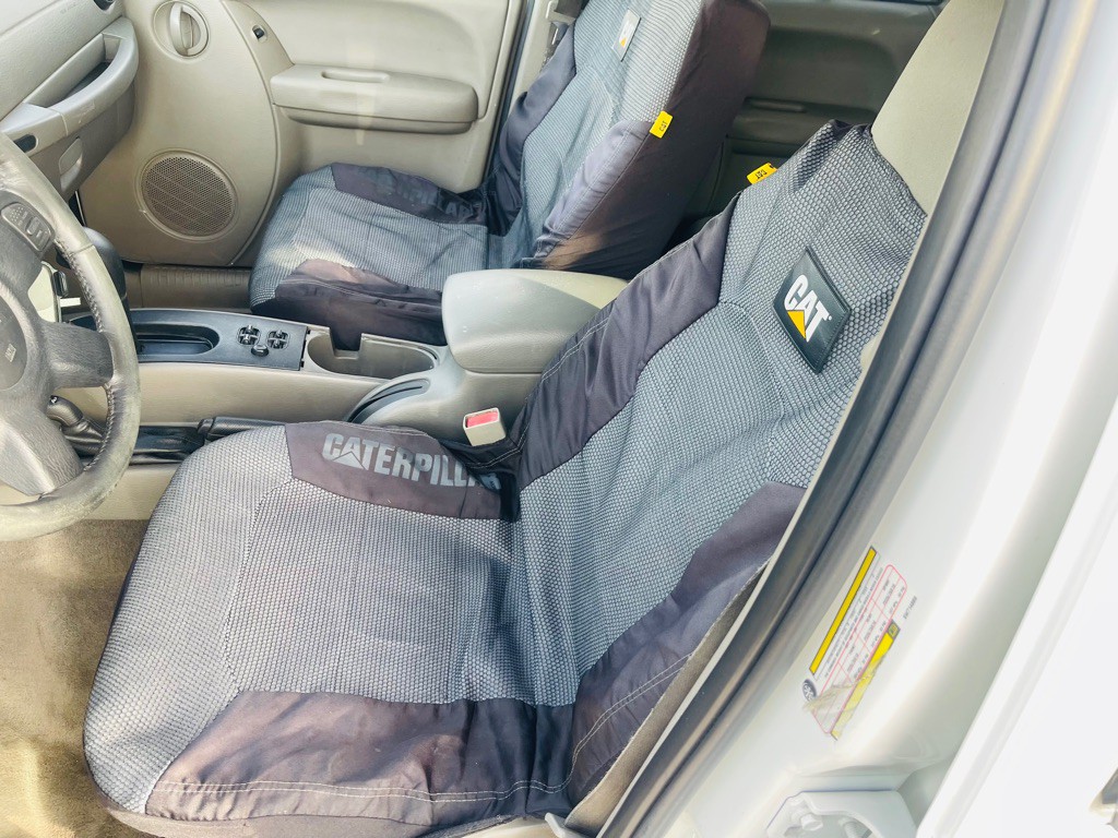 2005 Jeep Liberty Image 10