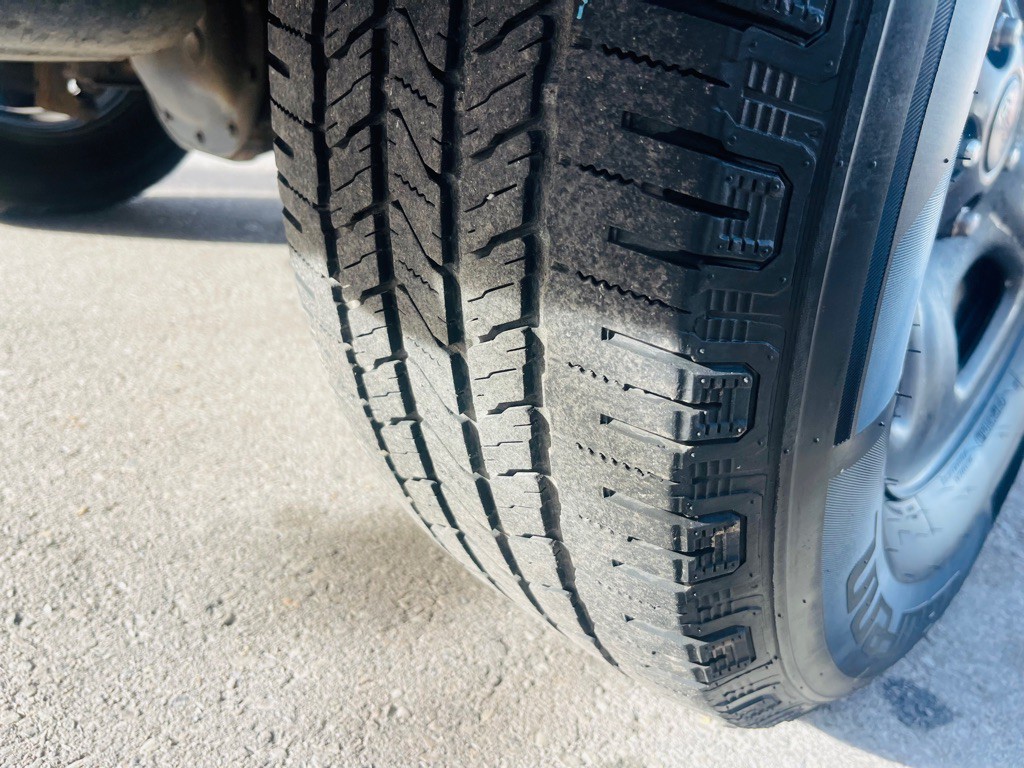 2005 Jeep Liberty Image 19