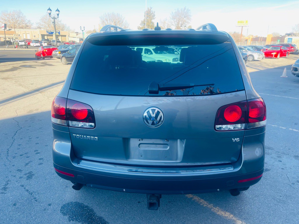 2008 Volkswagen Touareg Image 6