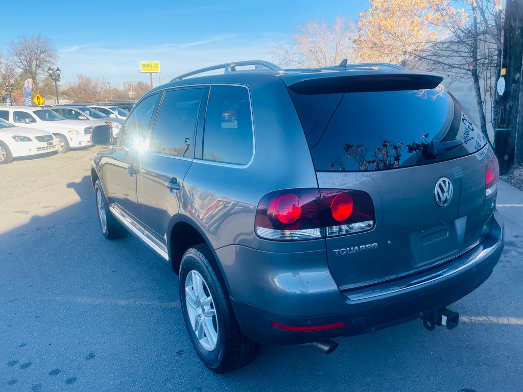 2008 Volkswagen Touareg Image 7